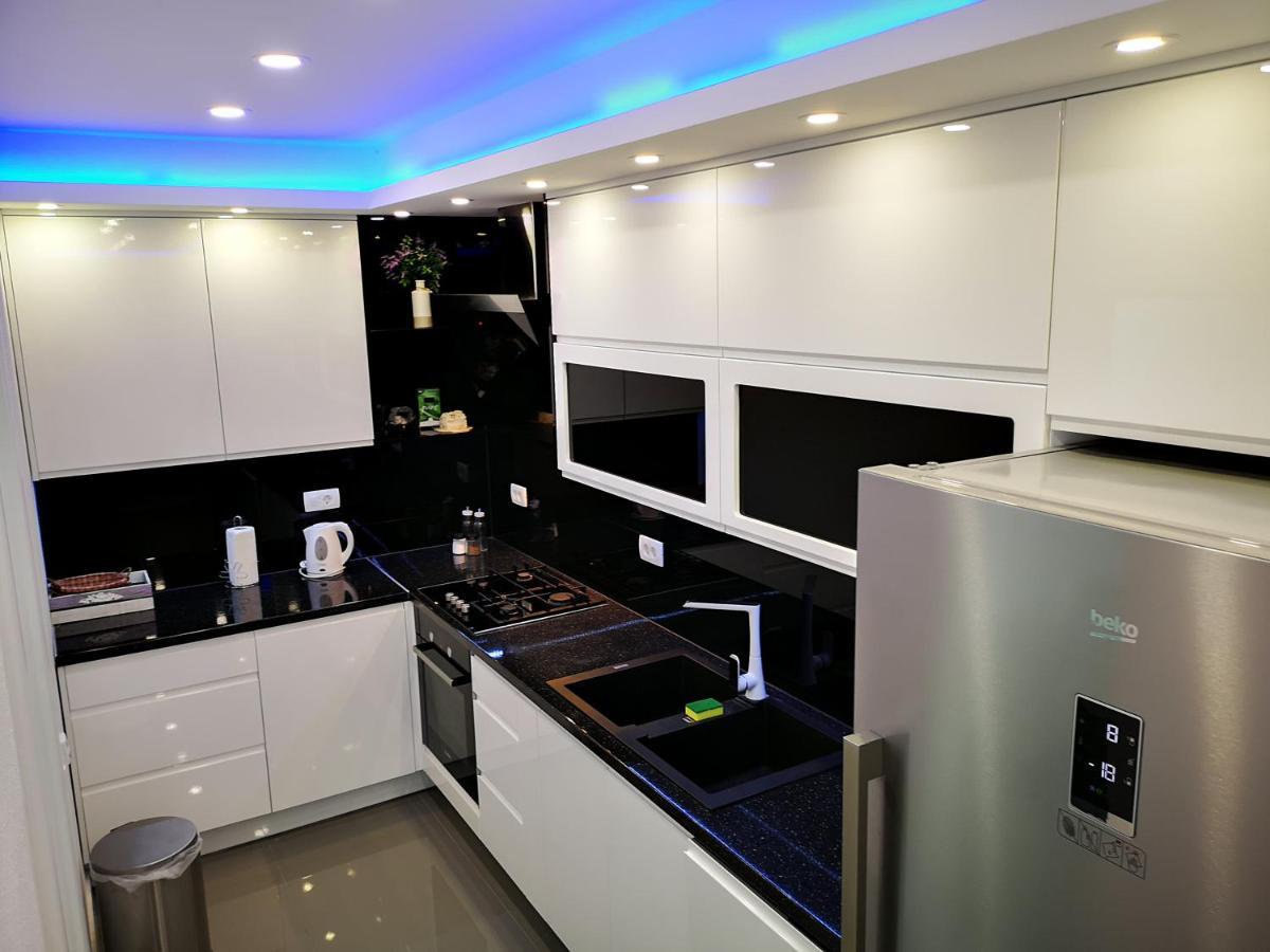 Deluxe Apartment F & M Tučepi Kültér fotó