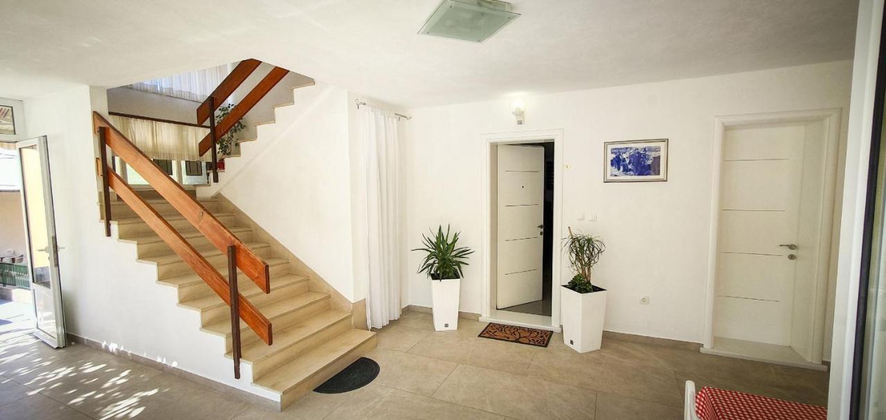 Deluxe Apartment F & M Tučepi Kültér fotó