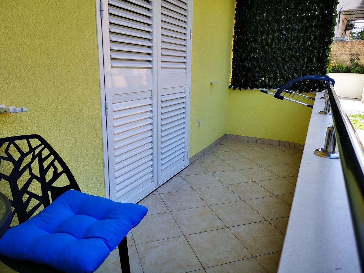 Deluxe Apartment F & M Tučepi Kültér fotó