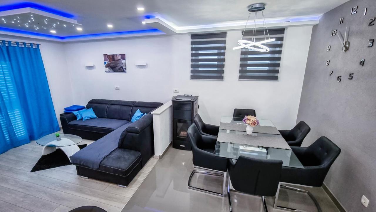 Deluxe Apartment F & M Tučepi Kültér fotó