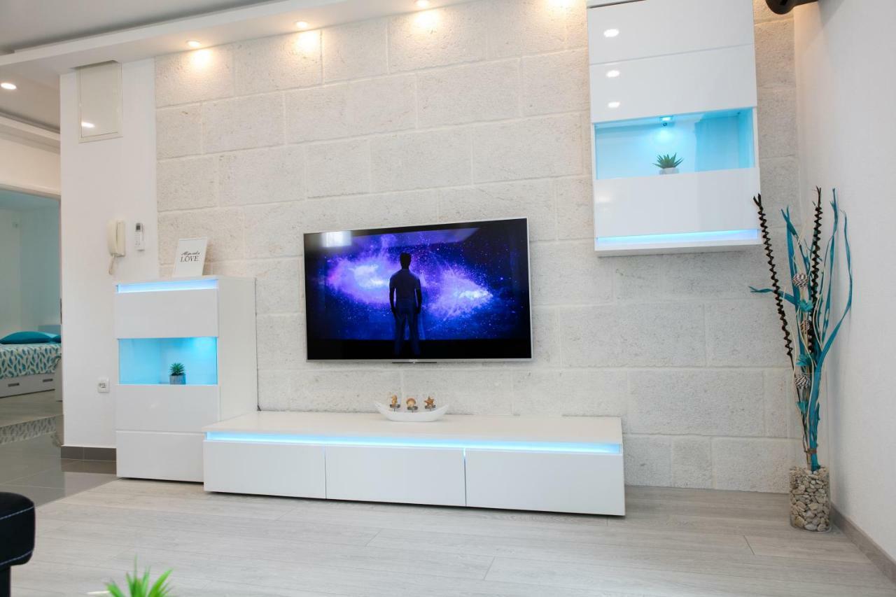 Deluxe Apartment F & M Tučepi Kültér fotó